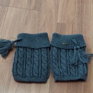 C.C Gray Knit Arm Warmers